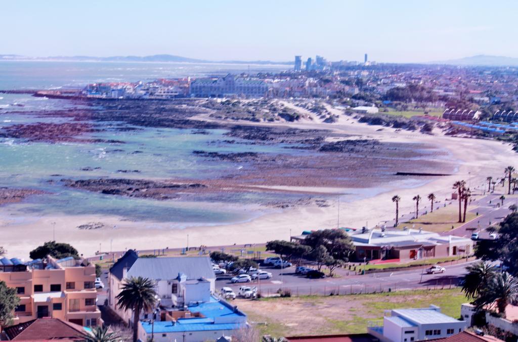 Merci Pere Gordons Bay Exterior photo