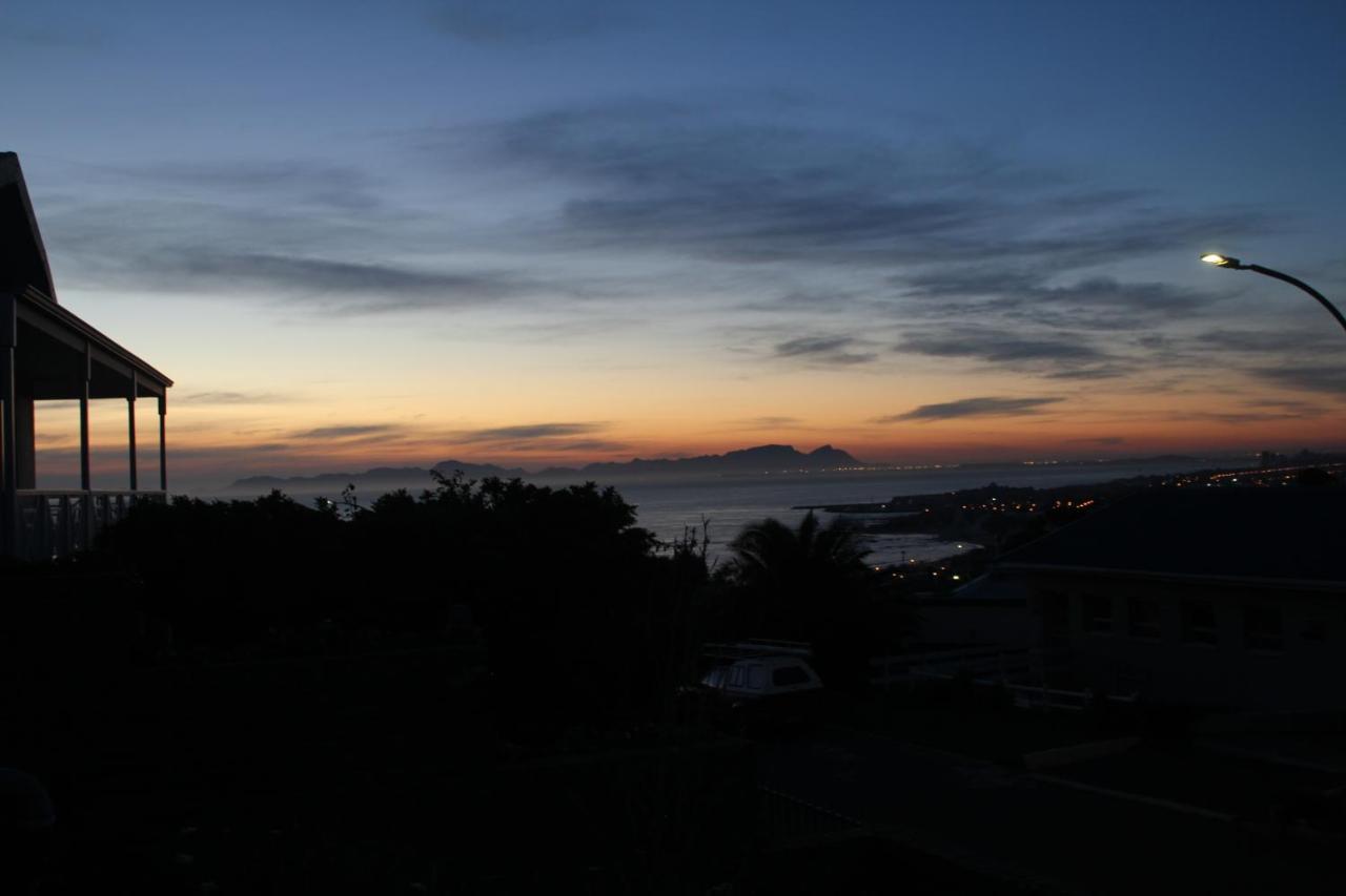 Merci Pere Gordons Bay Exterior photo